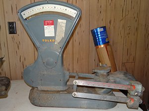 Property photo 113 - Personal Property Auction, Tractors, Dozer, Implements, Lawn & Garden, Tools, Antiques, Furniture & Household